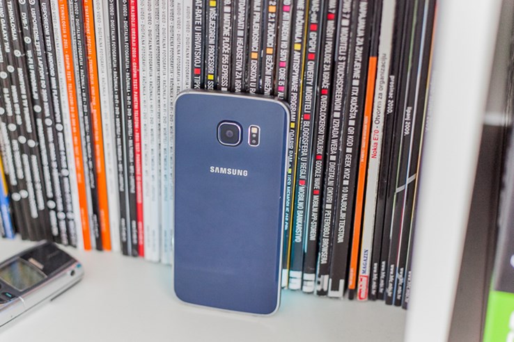Samsung Galaxy S6 Edge (18).jpg